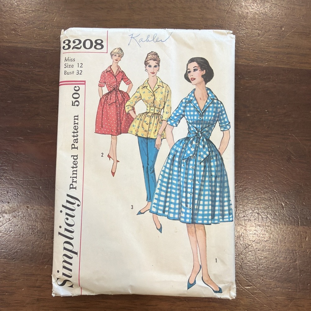 Vintage 1959 Simplicity Housecoat /Dress Sewing Pattern 3208